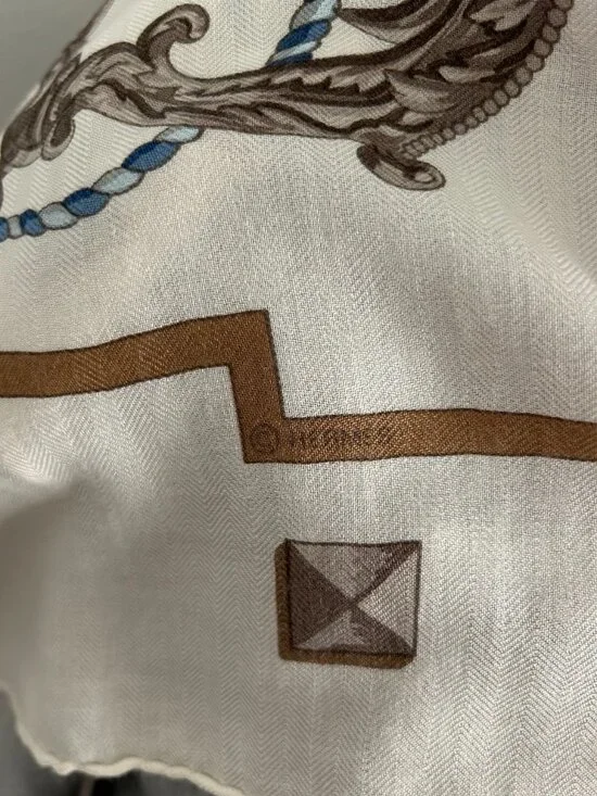 HERMES “Les Cles” Cashmere/Silk Shawl 140 cm New - Picture 4 of 6